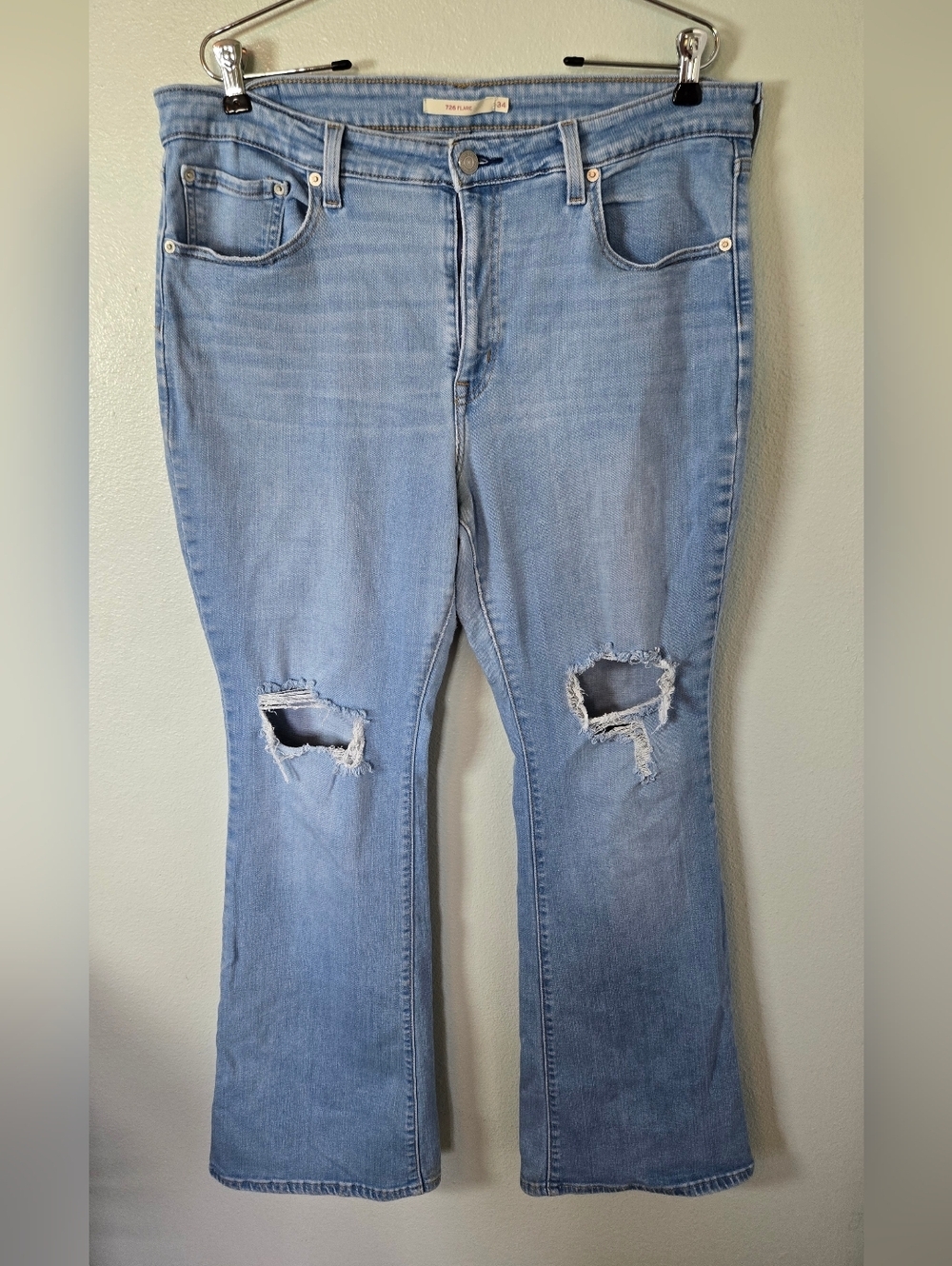 Levi's | 726 Flare Busted Knee Jeans Size 34